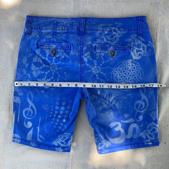 Grateful Dead good vibes Bermuda style shorts - Picture 10 of 10